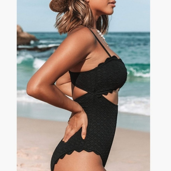 NWT The Cupshe Black Knotted Scalloped One Piece Swimsuit Small - Picture 2 of 12